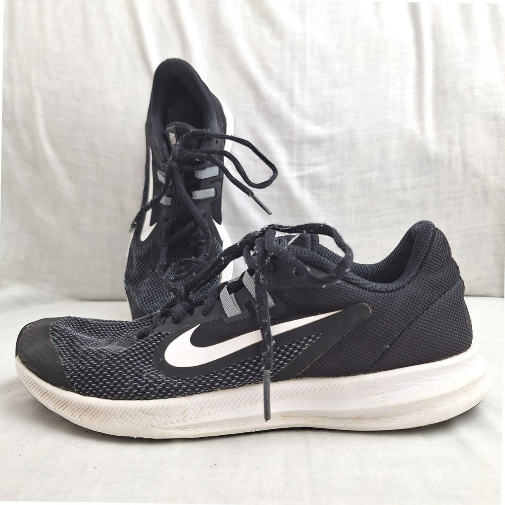 Shoes Nike Black White 5Y Running Downshifter 9 Kids AR4135-002 Youth Normcore